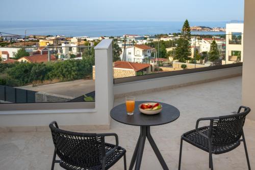 Μπαλκόνι ή βεράντα στο Anama Villas, with Pool & Views to Rethymno, By ThinkVilla