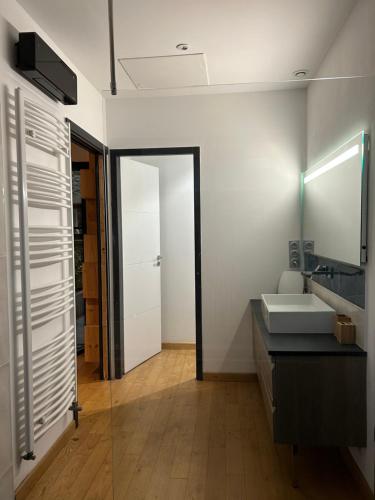 Η κουζίνα ή μικρή κουζίνα στο Chambre d'Hôtes de charme