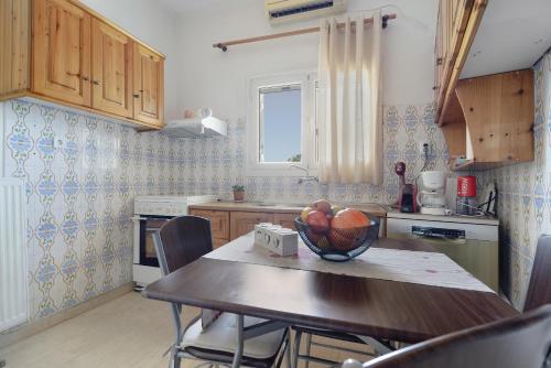 Η κουζίνα ή μικρή κουζίνα στο Euphoria seafront villa