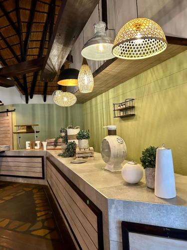 Køkken eller tekøkken på Okahandja Country Hotel