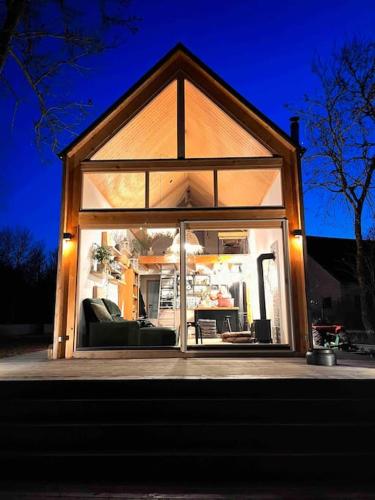 Niebieski Domek nad jeziorem Mazurskie klimaty