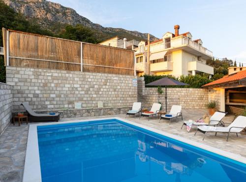 Bazén v ubytování Villa Source with Private Pool nebo v jeho okolí