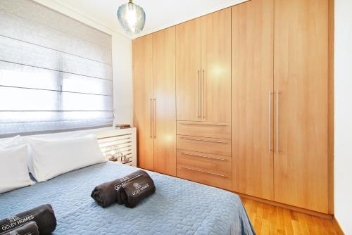 Bright and Luxurious 2BR Home in Central Glyfada