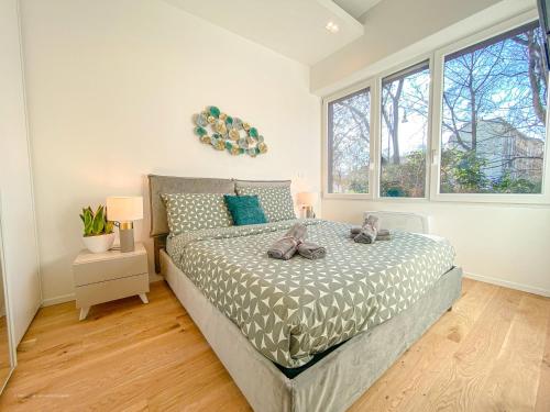 Banfi Suite - park view