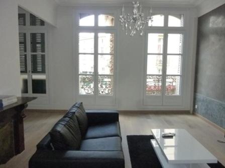 Appartement centre historique place Jean Jaurès climatisé 6 couchages avec parking