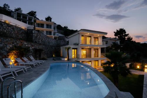 Hillside Villa - Pnoe