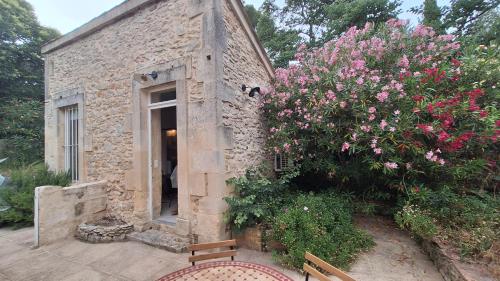 Mazet au calme avec terrasse