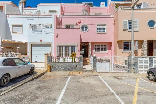 Casa Pink Flamingo Spacious Town Centre Villa