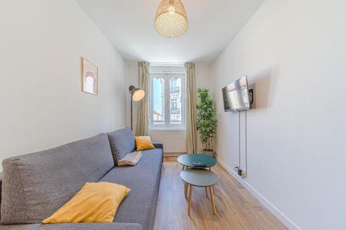 Photo de la galerie de l'établissement Comfortable and practical apartment in Oullins, à Oullins