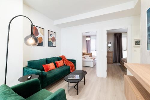 Wekey Homes, Ángel Deluxe Apartment with Parking