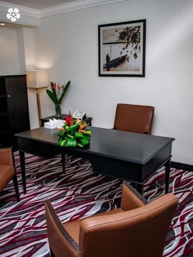Гостиная зона в Grand Lancaster Brazzaville