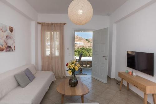 Gallery image of 70 Steps Super Paradise Mykonos in Super Paradise Beach