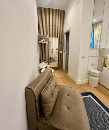 Raffaella Home