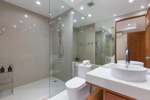 Gallery image of 18 - Serene Golf Escape in Kathu