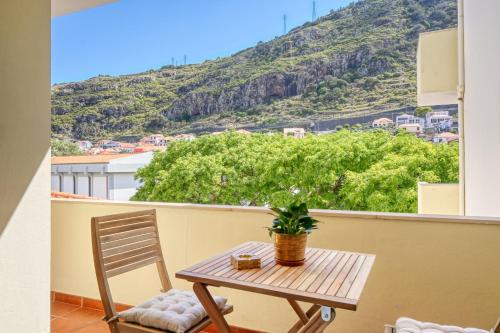 Machico Fachos View, a Home in Madeira