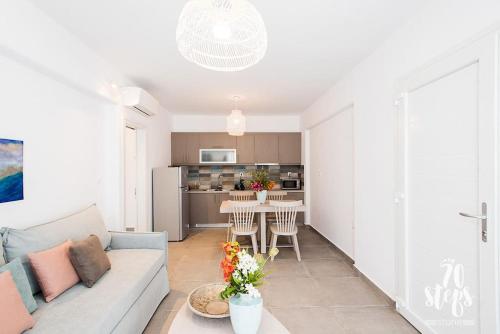 Gallery image of 70 Steps Super Paradise Mykonos in Super Paradise Beach
