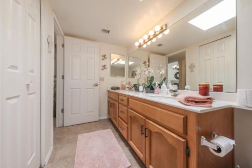 Koupelna v ubytování Charming Foothills Condo