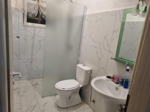 Bany a Shuli Apartment