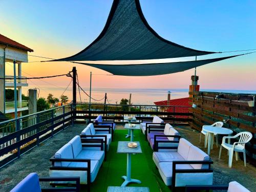 Seaside Apartments & Rooms Kampouri