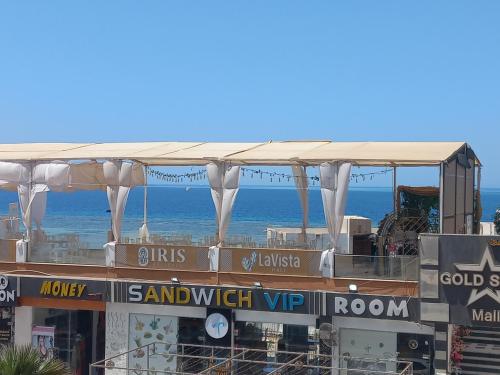 شقة فندقية على البحر 3