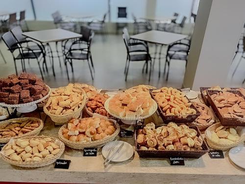 Makanan di atau berdekatan hotel
