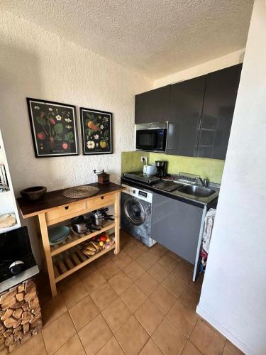 Photo de la galerie de l'établissement Résidence Cap Vert - Joli T2 à proximité de la mer dans le domaine de la Coudoulière MAE-7561, à Six-Fours-les-Plages