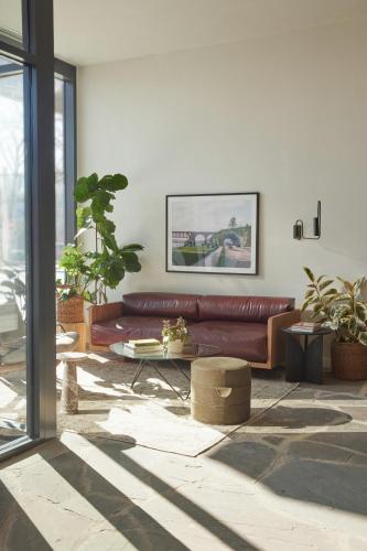 ROOST Kelly Drive Image