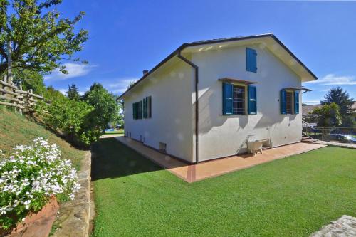 Taman di luar Casa Andreini - Happy Rentals