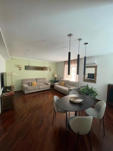 Re Gallo Luxury apartment Plebiscito in Via Chiaia
