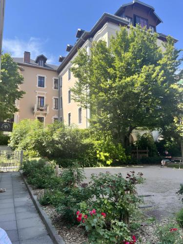 Ecrin de verdure Hyper centre avec jardin commun