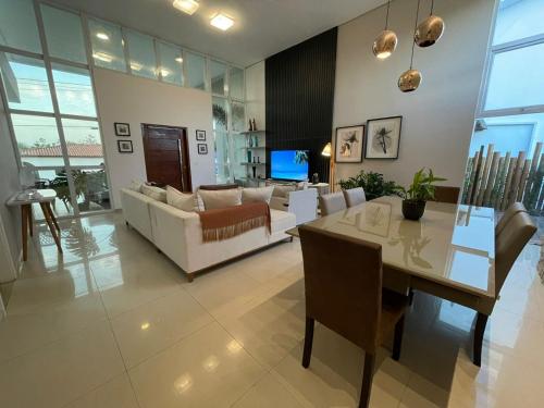Μια τηλεόραση ή/και κέντρο ψυχαγωγίας στο Casa luxo 10 pessoas Gravatá com jacuzzi