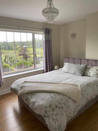 Gallery image of Room with a double bed to rent in Carran