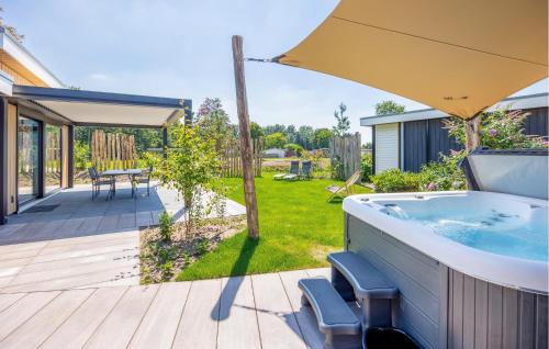 Κήπος έξω από το 2 Bedroom Gorgeous Home In Voorthuizen