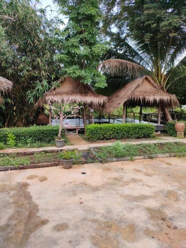 Zahrada ubytování Elsewhere bar and resort Grants Place Rayong