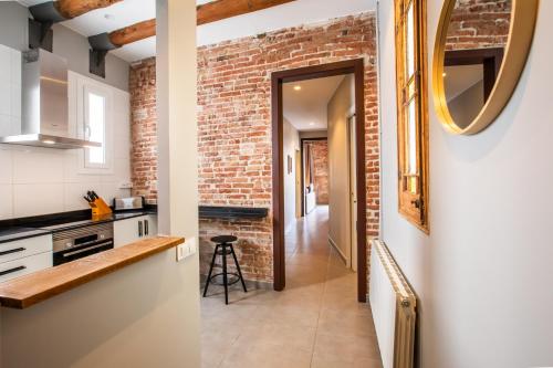 43MAL1000-Nice&Bright 2BR flat next to Sagrada Familia