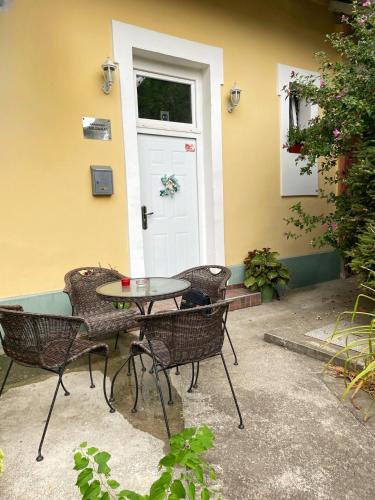 Κήπος έξω από το Apartment Milijana