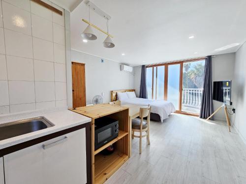 ครัวหรือมุมครัวของ Greenside Pension
