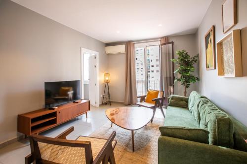 21mal1089-Magnific apartment near Sagrada familia