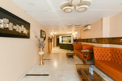 Un lugar para sentarse en Hotel The Sudesh