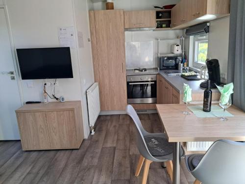 Dapur atau dapur kecil di Tinyhaus Klara im Altmühltal