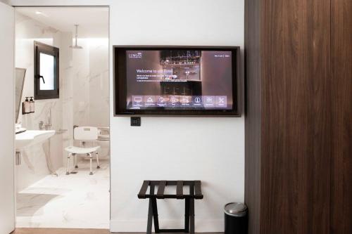 Koupelna v ubytování Luwian Athens Boutique Hotel