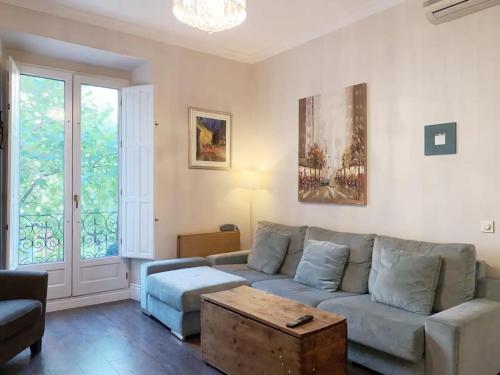Χώρος καθιστικού στο Apartamento Atocha Madrid Centro AVE muy grande