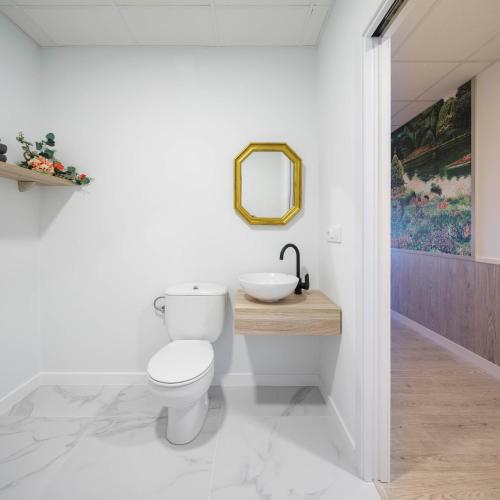 Luxury Singular Apartments Orangeにあるバスルーム