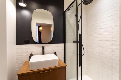 Ένα μπάνιο στο La Belle Edith - Appt au cœur de Rennes