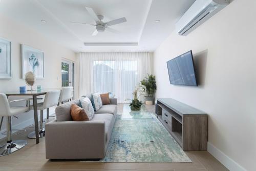 Televisor o centre d'entreteniment de Coral Beach 107 condo
