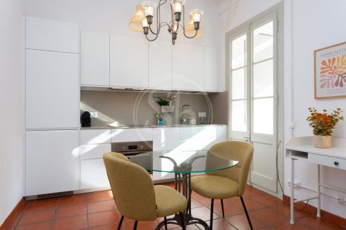 Chic Urban Apartment in Central Eixample