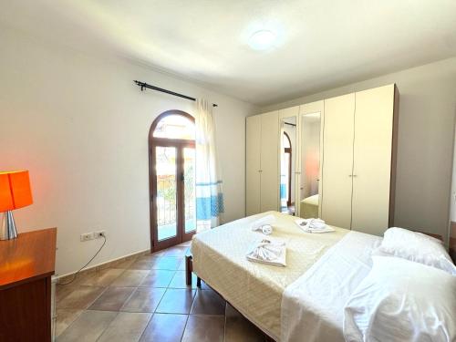 En eller flere senge i et værelse på Clarissa House