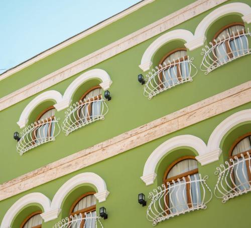 Riviera Boutique Hotel-City Center
