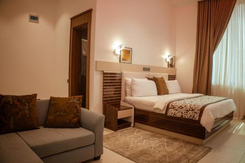 Fotografie z fotogalerie ubytování Frankville Hotel v destinaci Karu