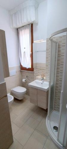 Un baño de Camere Vetralla